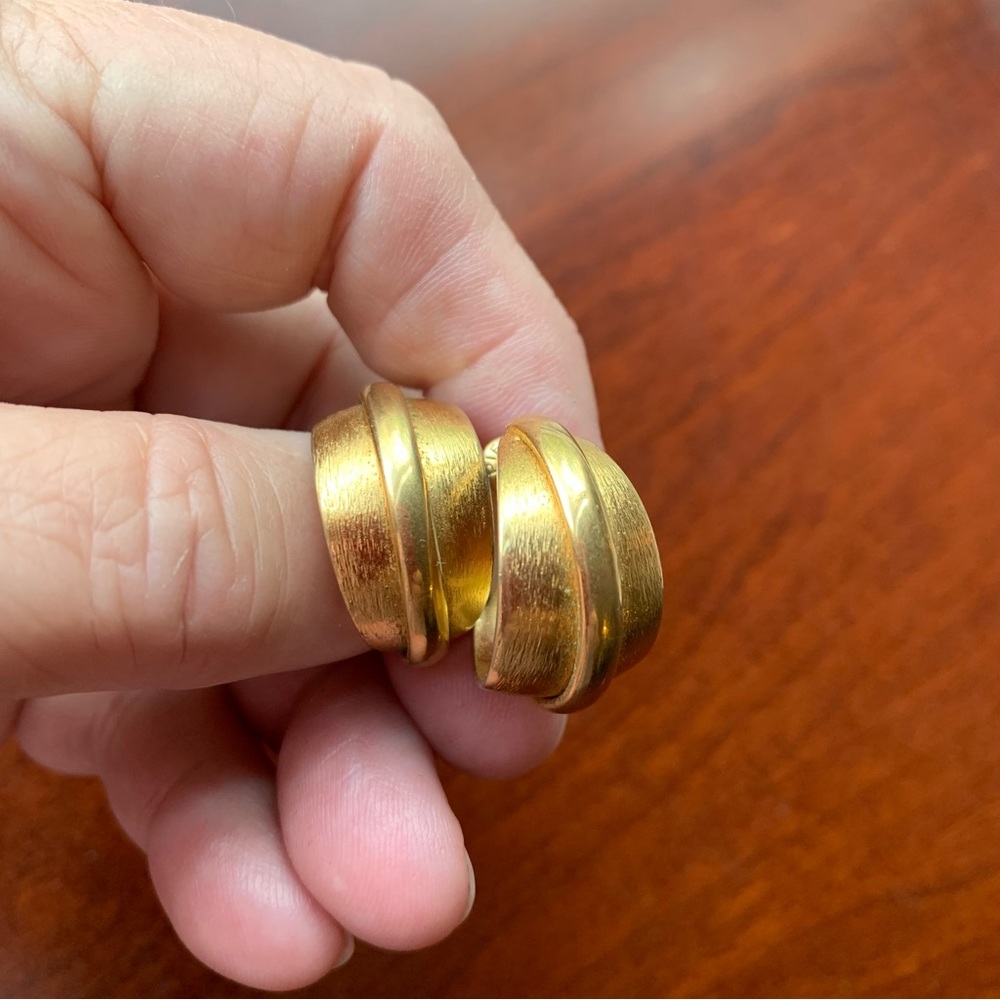 Vintage Gold Tone Wide Hoop Earrings